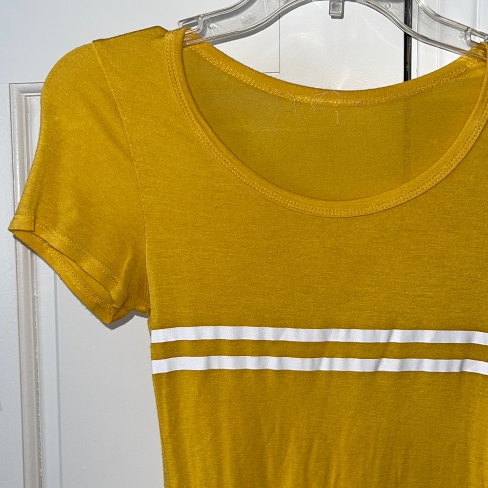 Yellow t-shirt 💛